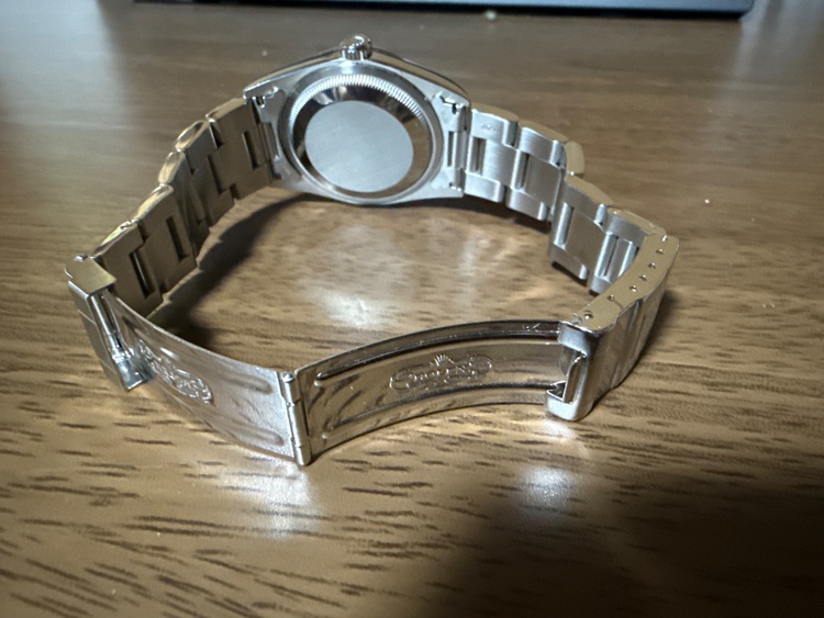 ロレックス エクスプローラー 1427（高級時計）の商品画像 - 査定依頼日：2025年12月11日 - 最高査定価格：920,000円