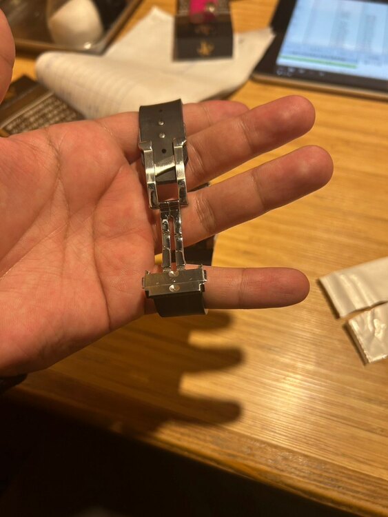 ウブロ クラシックフュージョン （高級時計）の商品画像 - 査定依頼日：2025年5月25日 - 最高査定価格：1,300,000円