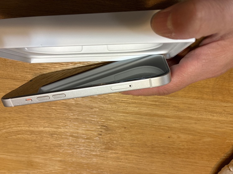 iPhone13（スマホ）の商品画像 - 査定依頼日：2025年11月24日 - 最高査定価格：43,000円