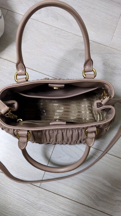 プラダ  （ブランドバッグ）の商品画像 - 査定依頼日：2025年6月13日 - 最高査定価格：120,000円