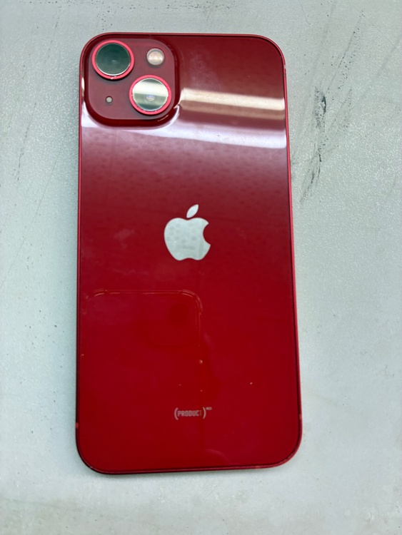 iPhone iPhone 13 128GB au（スマホ）の商品画像 - 査定依頼日：2026年6月17日 - 最高査定価格：33,000円
