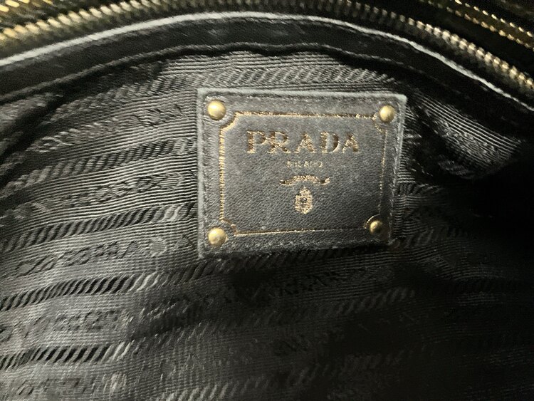 プラダ  （ブランドバッグ）の商品画像 - 査定依頼日：2025年4月25日 - 最高査定価格：20,000円