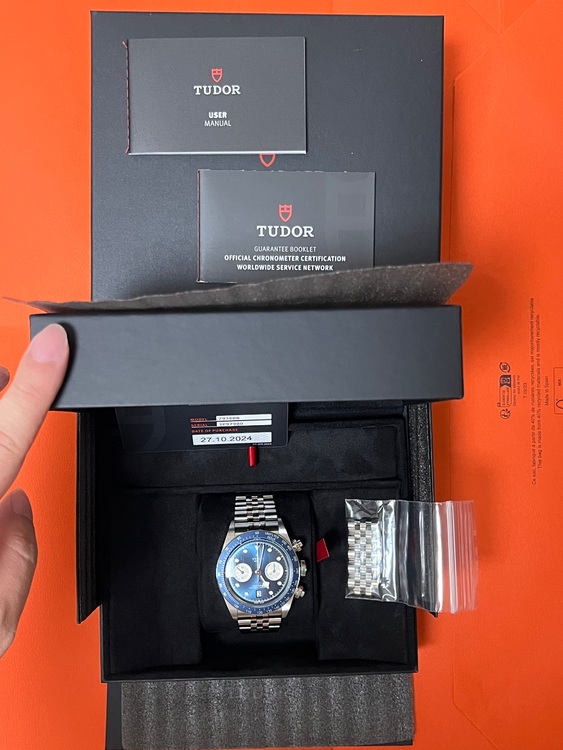 79360B（高級時計）の商品画像 - 査定依頼日：2025年10月4日 - 最高査定価格：600,000円