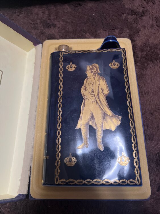 コニャック　ナポレオン　（お酒）の商品画像 - 査定依頼日：2025年1月12日