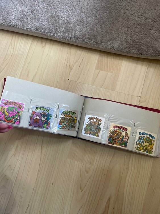 ビックリマンシール（トレカ）の商品画像 - 査定依頼日：2025年4月10日 - 最高査定価格：3,000円