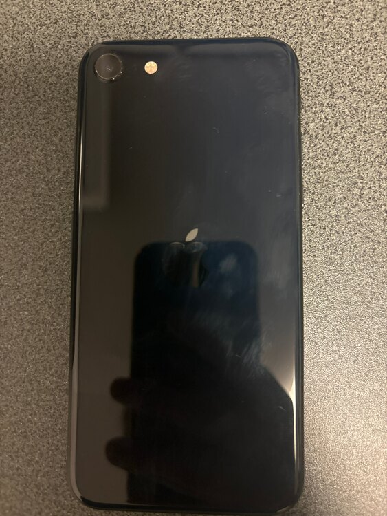 アイフォンse第3世代（スマホ）の商品画像 - 査定依頼日：2025年3月29日 - 最高査定価格：20,000円