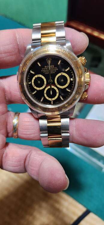 ロレックス デイトナ 1652（高級時計）の商品画像 - 査定依頼日：2025年2月13日 - 最高査定価格：2,500,000円