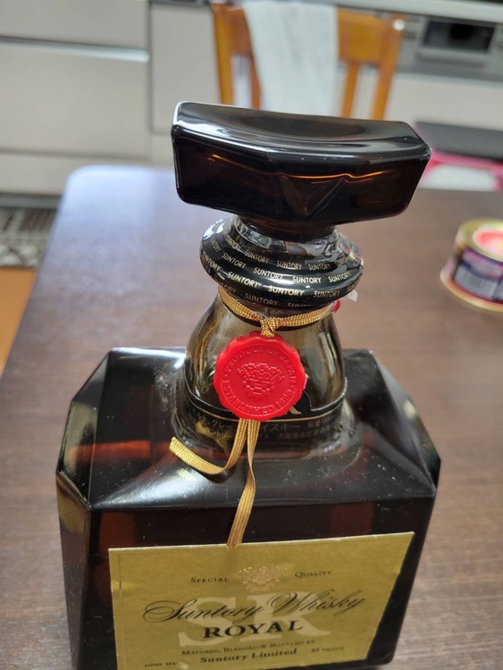 サントリーウイスキーローヤル（お酒）の商品画像 - 査定依頼日：2025年9月29日 - 最高査定価格：500円