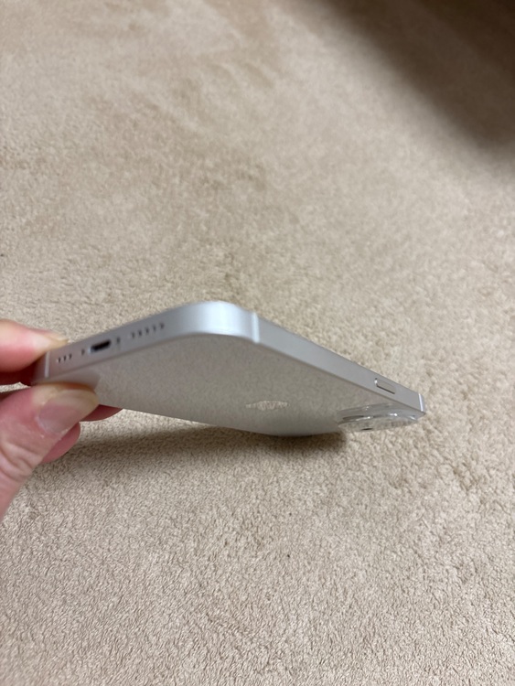 iPhone13（スマホ）の商品画像 - 査定依頼日：2025年11月6日 - 最高査定価格：48,000円