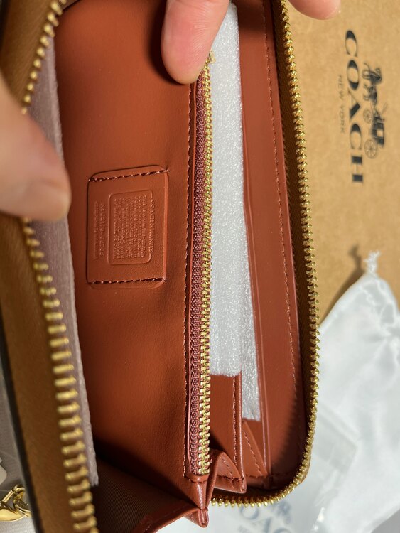 その他 コーチ （ブランドバッグ）の商品画像 - 査定依頼日：2025年5月30日 - 最高査定価格：5,200円