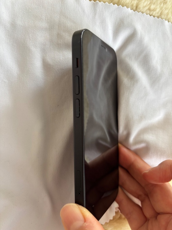 iPhone12（スマホ）の商品画像 - 査定依頼日：2026年8月13日 - 最高査定価格：25,000円