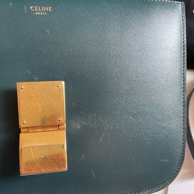 セリーヌ  （ブランドバッグ）の商品画像 - 査定依頼日：2026年4月18日 - 最高査定価格：150,000円