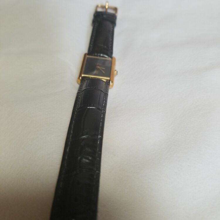 カルティエ タンク 9 090223（高級時計）の商品画像 - 査定依頼日：2025年10月15日 - 最高査定価格：250,000円