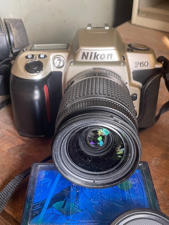 F60（カメラ）の商品画像 - 査定依頼日：2025年12月22日 - 最高査定価格：100円