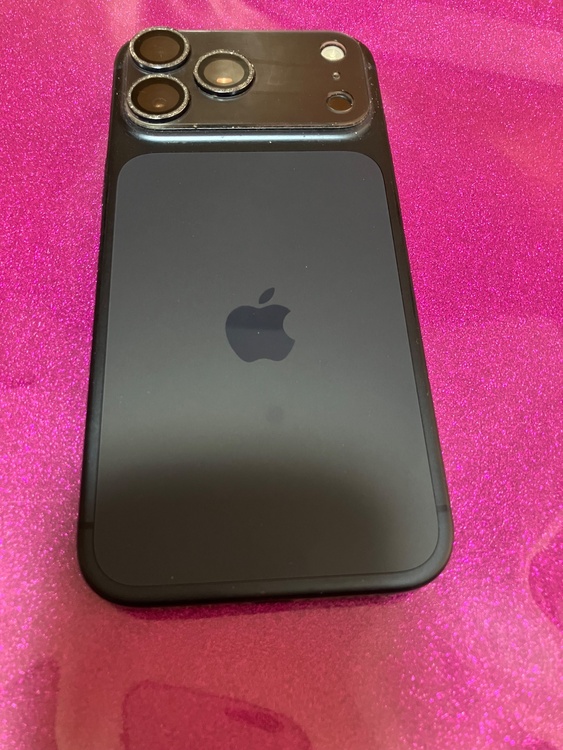 iPhone iPhone 17 Pro Max 512GB SIMフリー（スマホ）の商品画像 - 査定依頼日：2026年10月17日 - 最高査定価格：170,000円