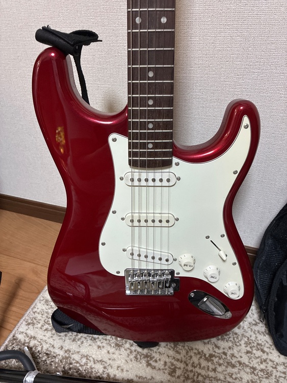 ELECTRIC GUITAR&BASS PHOTO GENIC（ピアノ・楽器・PA機材）の商品画像 - 査定依頼日：2026年9月30日 - 最高査定価格：2,500円