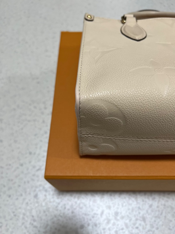 オンザゴーPM アンプラント（ブランドバッグ）の商品画像 - 査定依頼日：2026年7月14日 - 最高査定価格：260,000円