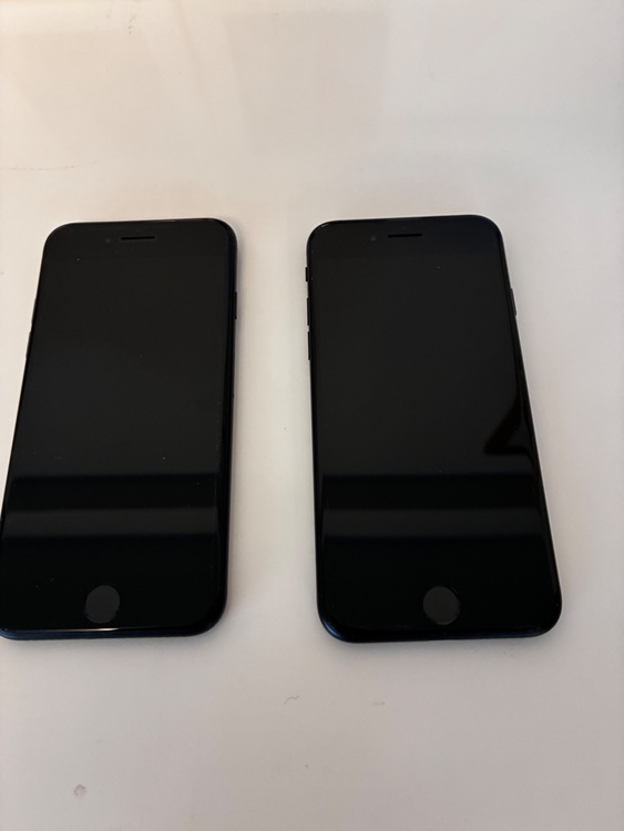 iphoneSE第３世代（スマホ）の商品画像 - 査定依頼日：2026年1月22日 - 最高査定価格：20,000円