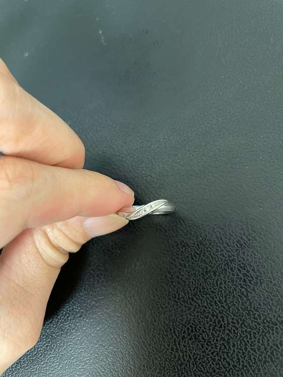 Pt900の結婚指輪、Pt850のダイヤモンドネックレス（金・貴金属）の商品画像 - 査定依頼日：2023年9月4日 - 最高査定価格：36,000円