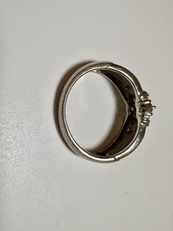 指輪（宝石）の商品画像 - 査定依頼日：2026年1月11日 - 最高査定価格：50,000円