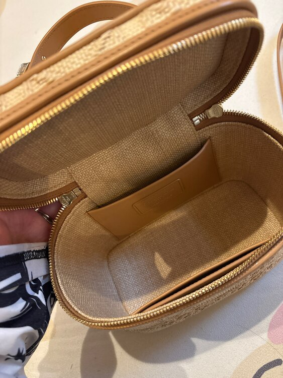 バニティ（ブランドバッグ）の商品画像 - 査定依頼日：2025年5月10日 - 最高査定価格：250,000円