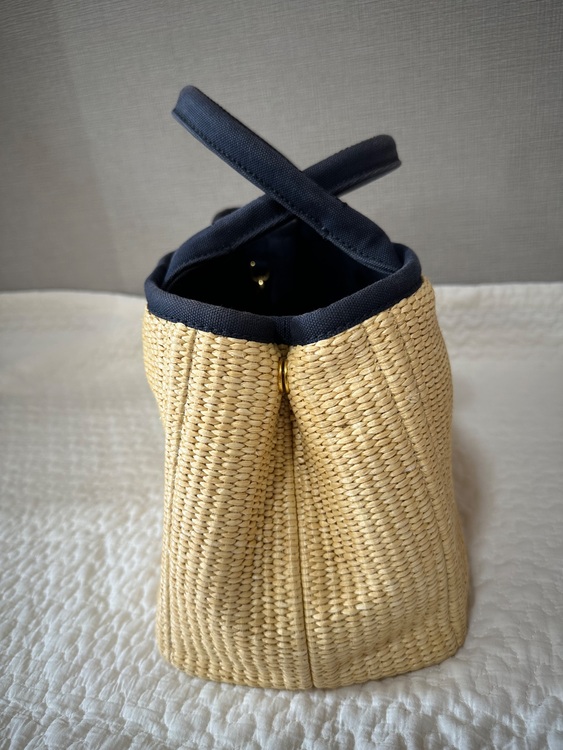 2DKJ PAGL I A+CANAPA（ブランドバッグ）の商品画像 - 査定依頼日：2025年12月2日 - 最高査定価格：90,000円