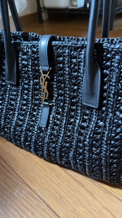 イブサンローラン  （ブランドバッグ）の商品画像 - 査定依頼日：2025年5月29日 - 最高査定価格：50,000円