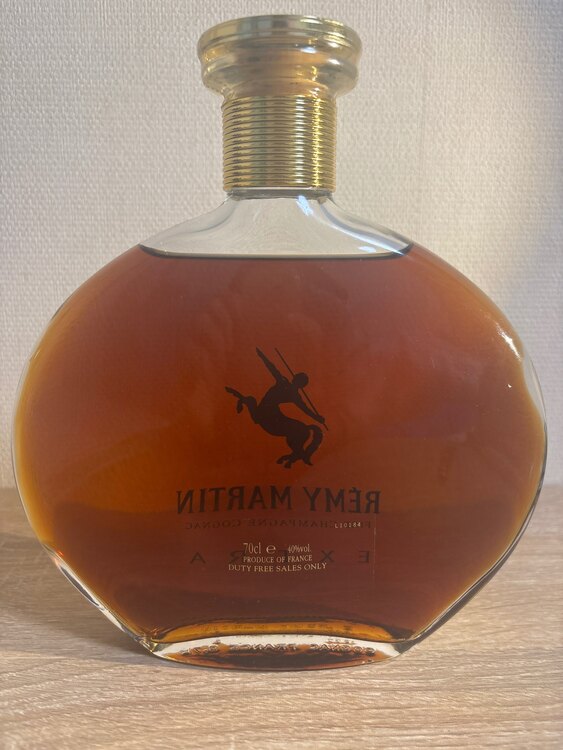 エクストラフィーヌシャンパーニュ（お酒）の商品画像 - 査定依頼日：2025年4月20日 - 最高査定価格：13,000円