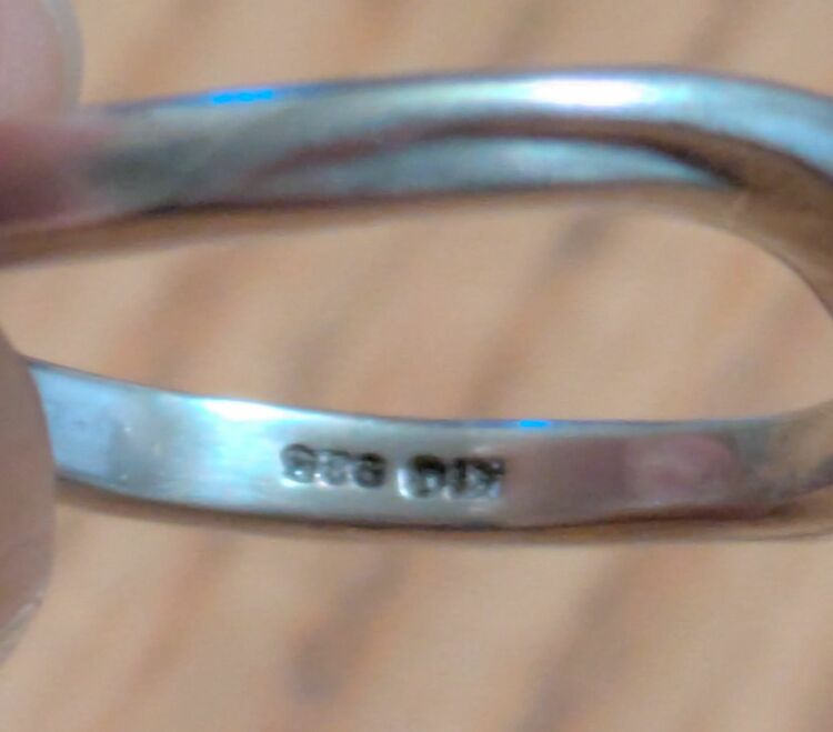 スタージュエリー　二連リング（金・貴金属）の商品画像 - 査定依頼日：2025年10月27日 - 最高査定価格：8,000円