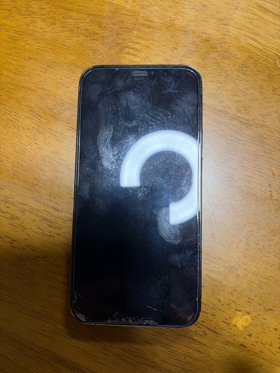 iPhone iPhone 12 Pro 128GB au（スマホ）の商品画像 - 査定依頼日：2026年6月16日 - 最高査定価格：10,000円