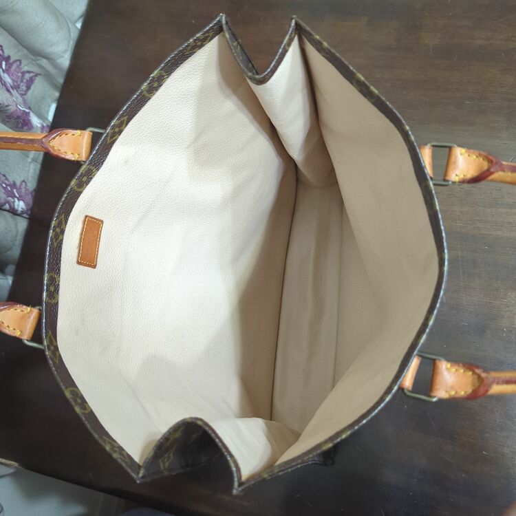 ルイヴィトン モノグラム （ブランドバッグ）の商品画像 - 査定依頼日：2025年10月31日 - 最高査定価格：60,000円