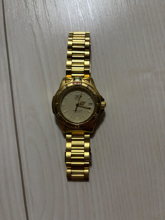 タグホイヤー その他 プロフェッショナル（高級時計）の商品画像 - 査定依頼日：2026年1月12日 - 最高査定価格：43,000円