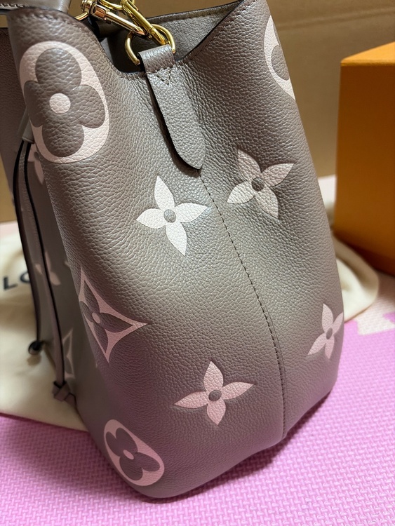 ルイヴィトン ルイヴィトン(その他)（ブランドバッグ）の商品画像 - 査定依頼日：2026年9月21日 - 最高査定価格：100,000円