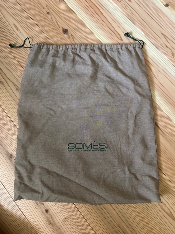 SOMESのバッグ（ブランドバッグ）の商品画像 - 査定依頼日：2026年5月28日 - 最高査定価格：5,000円