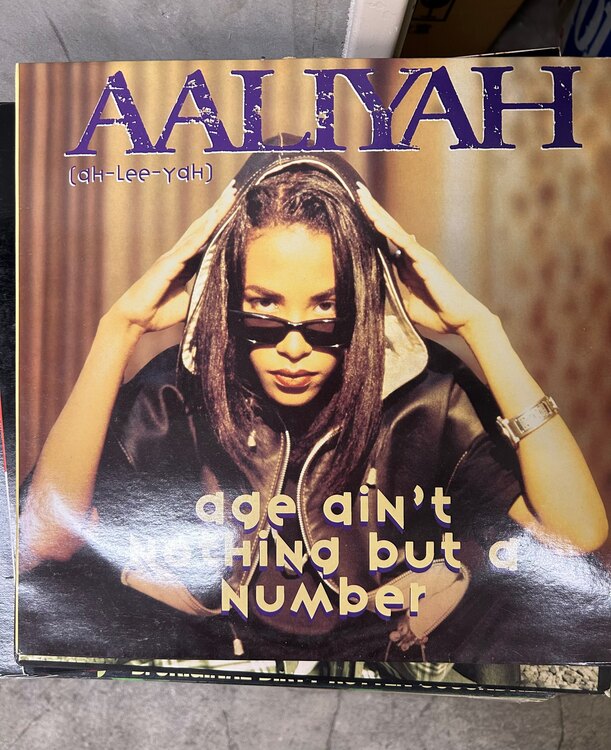 30年前に買い集めたレコード30枚以（レコード）の商品画像 - 査定依頼日：2025年1月13日 - 最高査定価格：4,000円