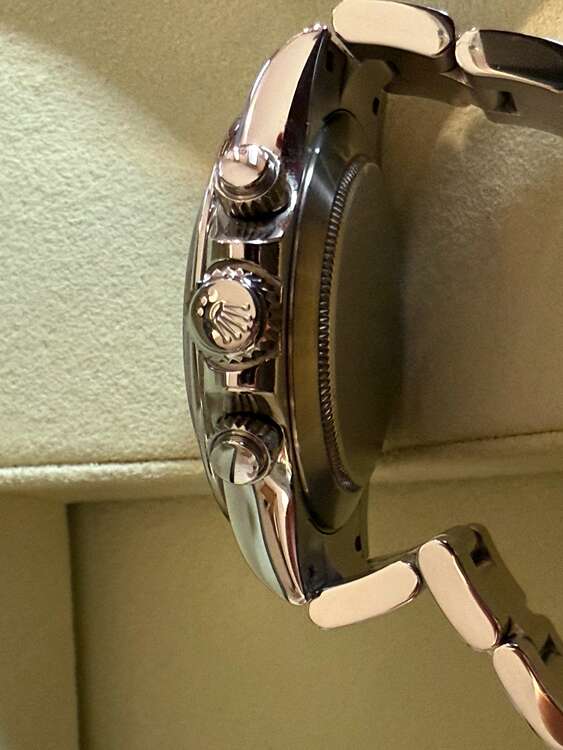 ロレックス デイトナ １１６５２０（高級時計）の商品画像 - 査定依頼日：2025年1月11日 - 最高査定価格：3,300,000円