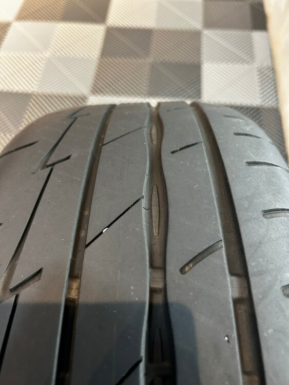 ENKEI PF07 SBK（カー用品）の商品画像 - 査定依頼日：2025年3月28日 - 最高査定価格：12,000円