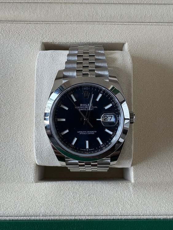 ロレックス デイトジャスト 126300（高級時計）の商品画像 - 査定依頼日：2025年3月7日 - 最高査定価格：1,250,000円