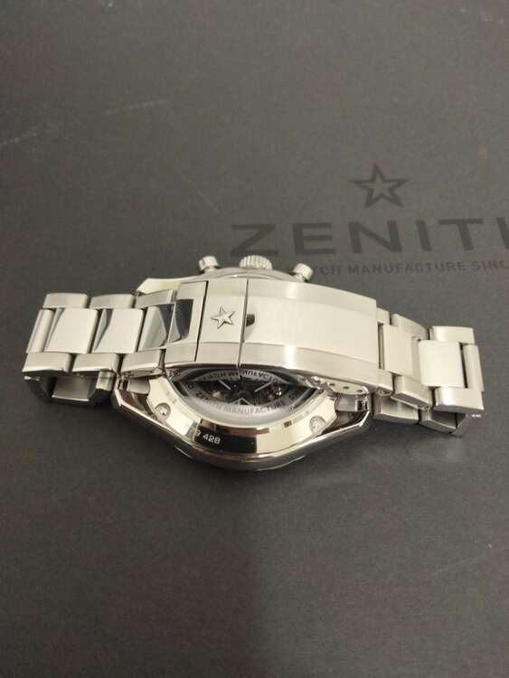 ZENITH　クロノマスタースポーツ（高級時計）の商品画像 - 査定依頼日：2025年2月8日 - 最高査定価格：1,000,000円