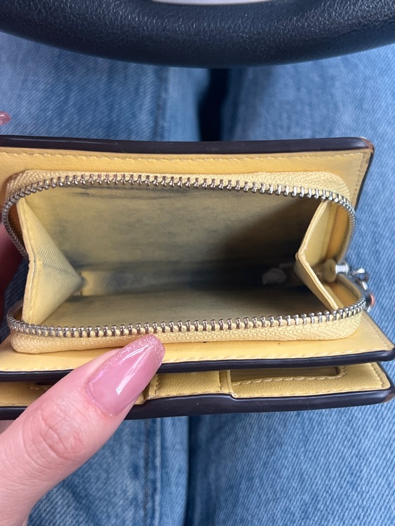 その他 コーチ （ブランドバッグ）の商品画像 - 査定依頼日：2025年8月22日 - 最高査定価格：4,000円