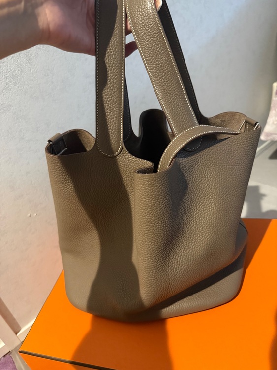 GM（ブランドバッグ）の商品画像 - 査定依頼日：2025年10月27日 - 最高査定価格：430,000円