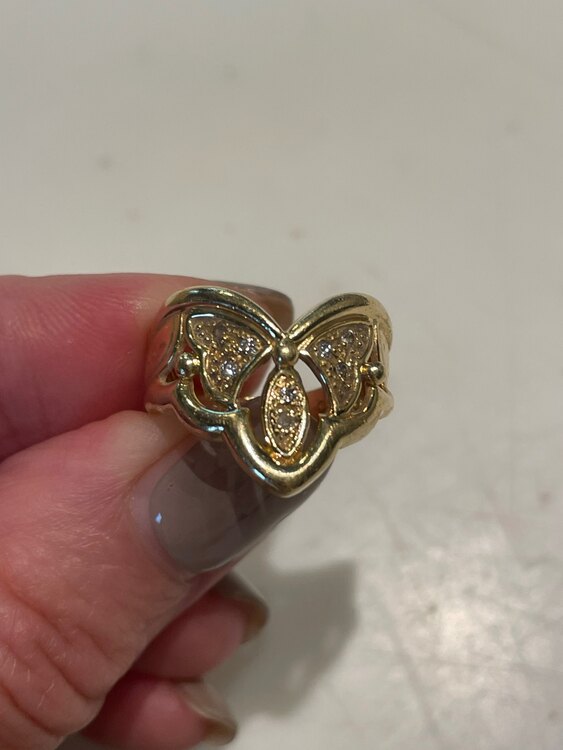 石付きリング（金・貴金属）の商品画像 - 査定依頼日：2025年4月28日 - 最高査定価格：250,000円