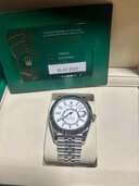 ロレックス スカイドゥエラー 33693（高級時計）の商品画像 - 査定依頼日：2025年3月31日 - 最高査定価格：3,200,000円