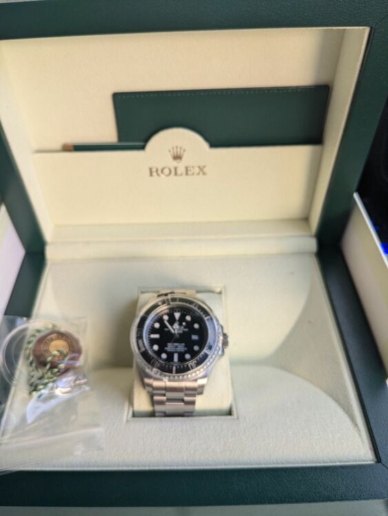 ロレックス シードゥエラー 11666（高級時計）の商品画像 - 査定依頼日：2025年11月19日 - 最高査定価格：1,600,000円