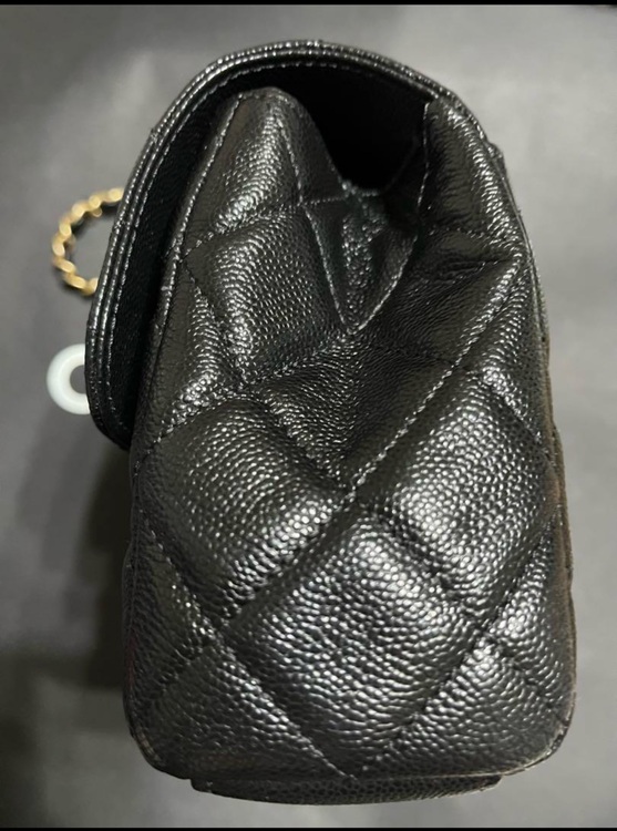 シャネル　マトラッセ　スモールフラップバッグ　ブラック　（ブランドバッグ）の商品画像 - 査定依頼日：2025年9月26日 - 最高査定価格：550,000円