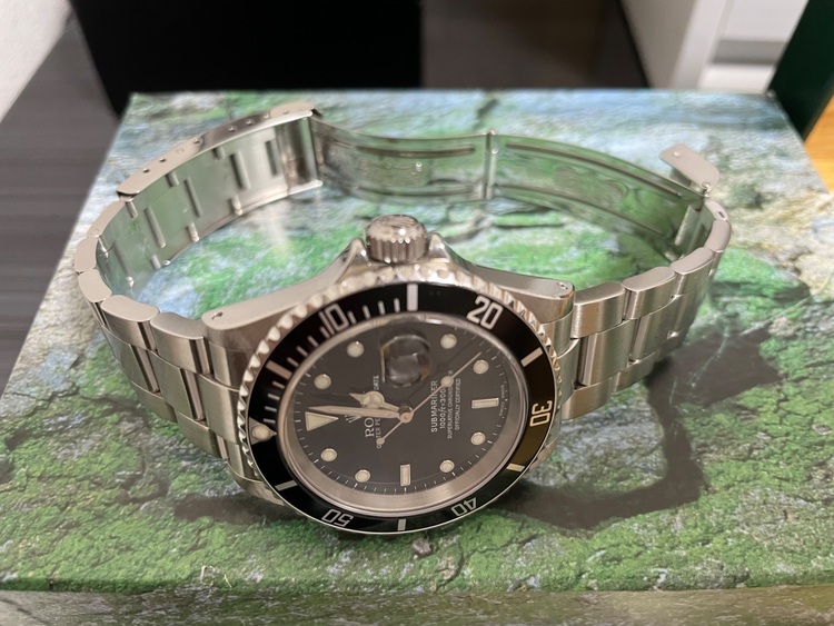 ロレックス サブマリーナー 1661（高級時計）の商品画像 - 査定依頼日：2025年6月7日 - 最高査定価格：1,250,000円