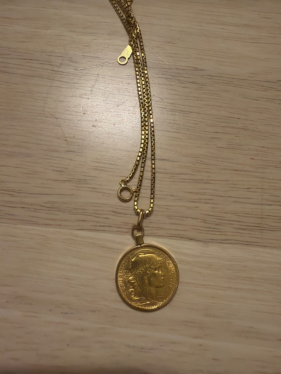 コインネックレス（金・貴金属）の商品画像 - 査定依頼日：2026年7月30日 - 最高査定価格：300,000円