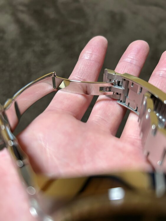 ロレックス サブマリーナー 116610l（高級時計）の商品画像 - 査定依頼日：2025年3月30日 - 最高査定価格：2,700,000円