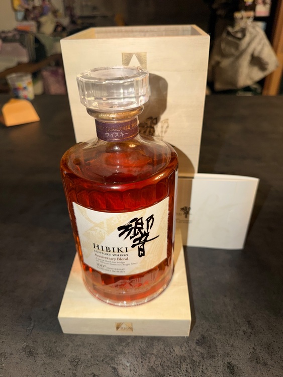 ウイスキー サントリー響 （お酒）の商品画像 - 査定依頼日：2026年3月17日 - 最高査定価格：51,000円