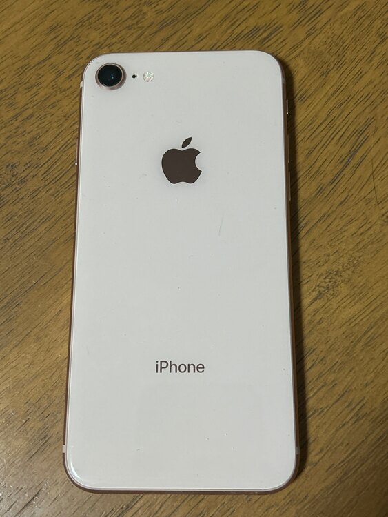 iPhone8 256GB SIMフリー（スマホ）の商品画像 - 査定依頼日：2025年3月2日 - 最高査定価格：8,000円